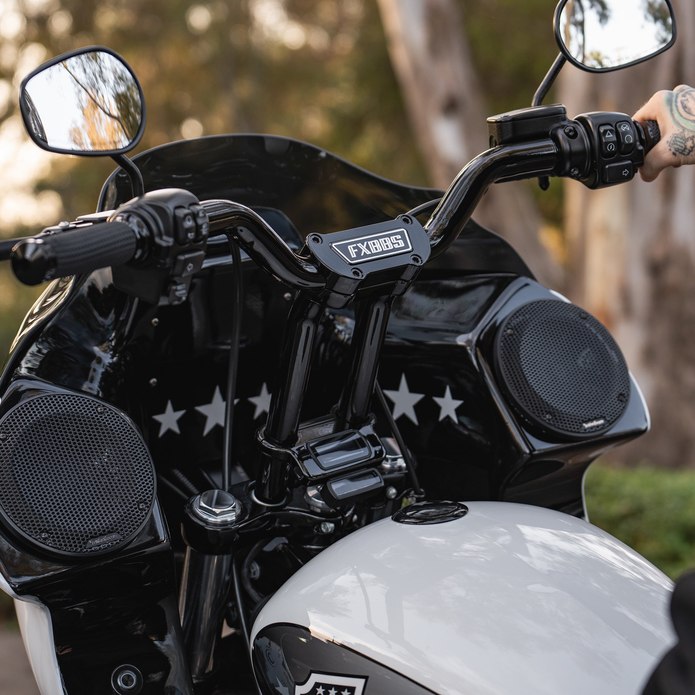 Image of Pullback Riser & Moto Bar for 2018-2024 Street Bob